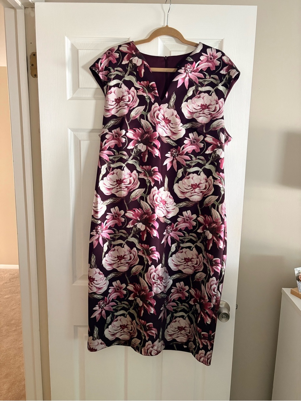 Connected Apparel Burgundy Floral Accent Top - so comfy!